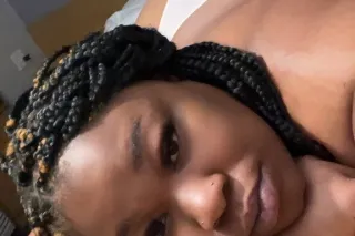 outcalls qv 70 hhr 90! carplay... - Image 2