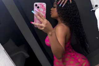 Dominican Barbie 💕 - 24 - Image 2