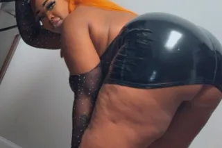 PUSSY GOOD ASF 💦THICK PORNSTAR... - Image 1