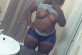 👅👅👙Hey👄👄👙 i am available 👙👅👅fo... - Image 2